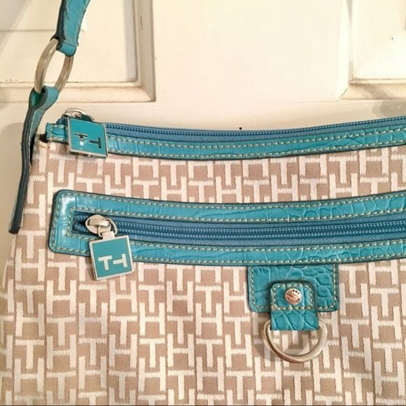 Tommy Hilfiger Shoulder Bag - Picture 3 of 6